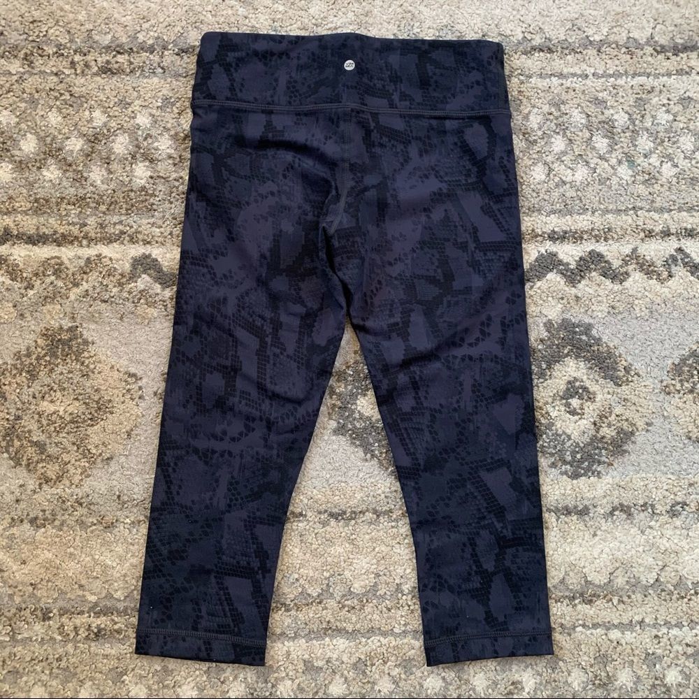 Vimmia Night Python Cropped Leggings Navy Black Medium NWT